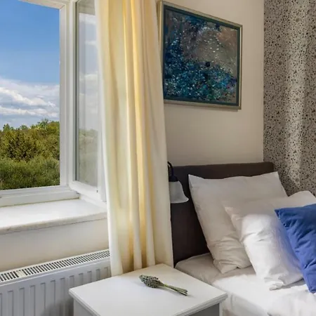Luxoria Ema Villa *
