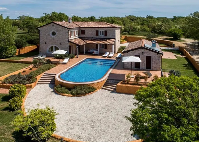 Luxoria Ema Villa